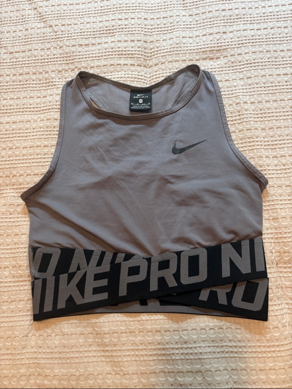 Nike Pro Dri-Fit Women's Gray Cropped Training Tank
